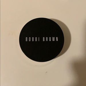 Loose setting powder